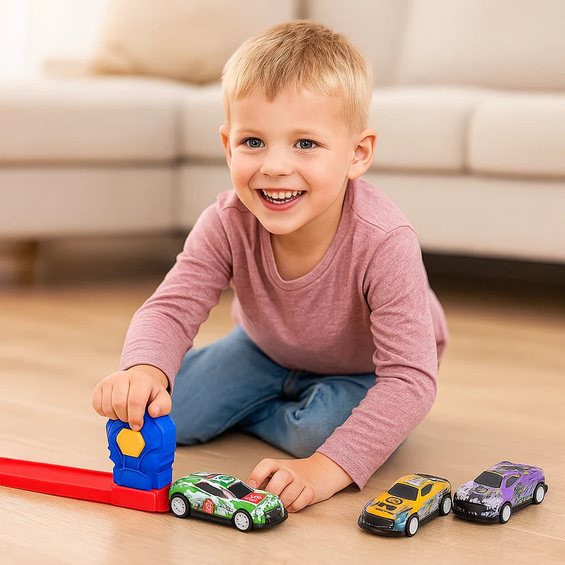 Automobiliukų katapultos lenktynių rinkinys